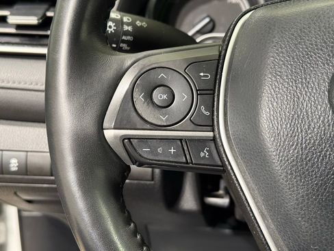 Certified 2022 Toyota Camry XLE image 24