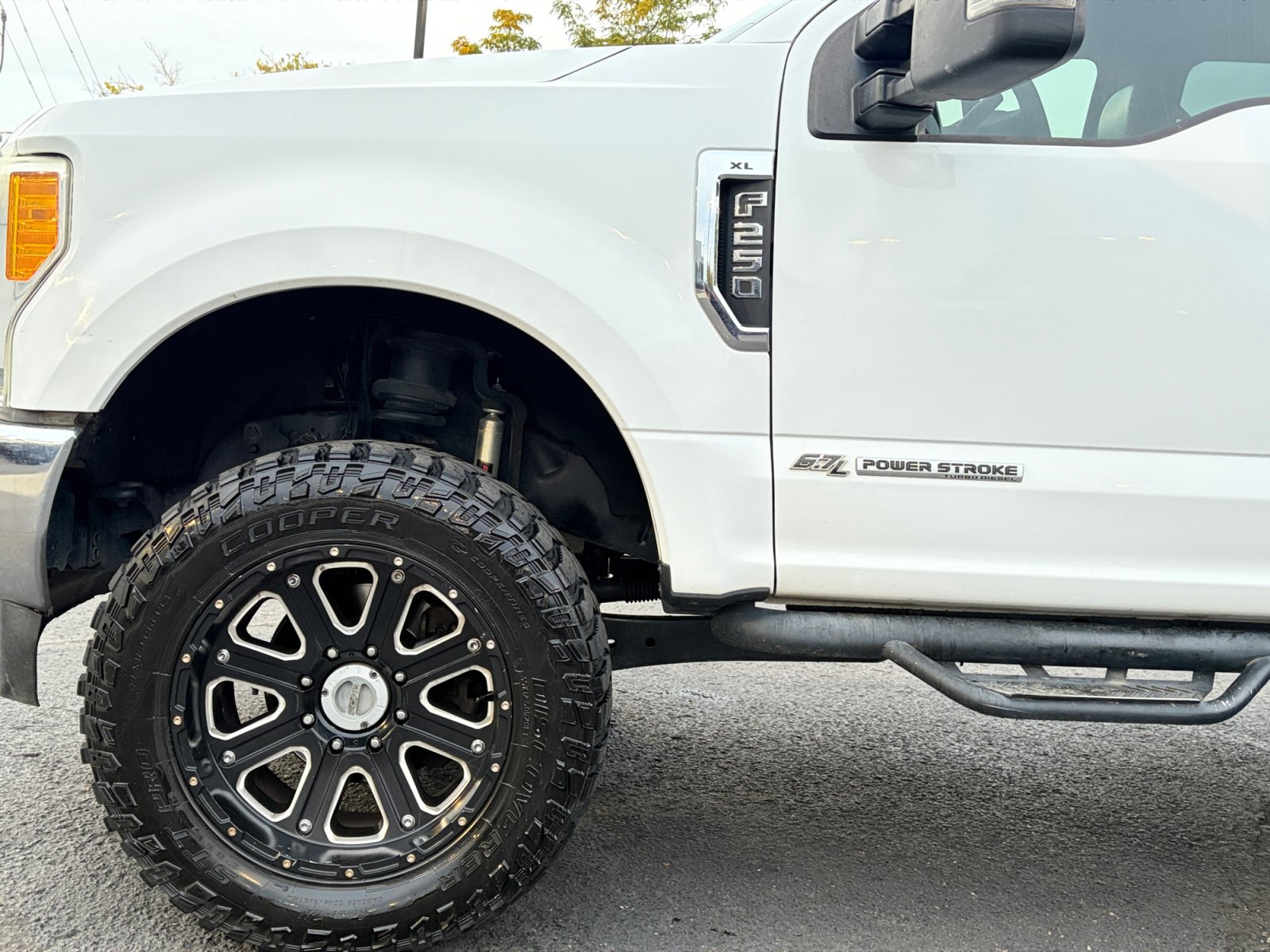 Used 2017 Ford F250 XL w/ Power Equipment Group AWD/4WD image 10