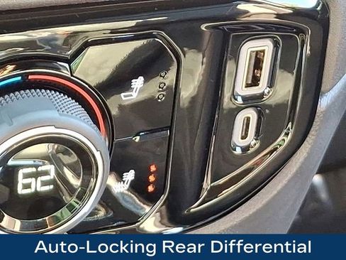 Used 2024 Chevrolet Silverado 1500 LT Trail Boss w/ Convenience Package II image 27