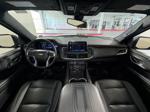 Used 2022 Chevrolet Tahoe LT w/ LT Signature Plus Package AWD/4WD image 16