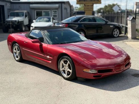 Used 2004 Chevrolet Corvette Convertible w/ Preferred Equipment Group image 9