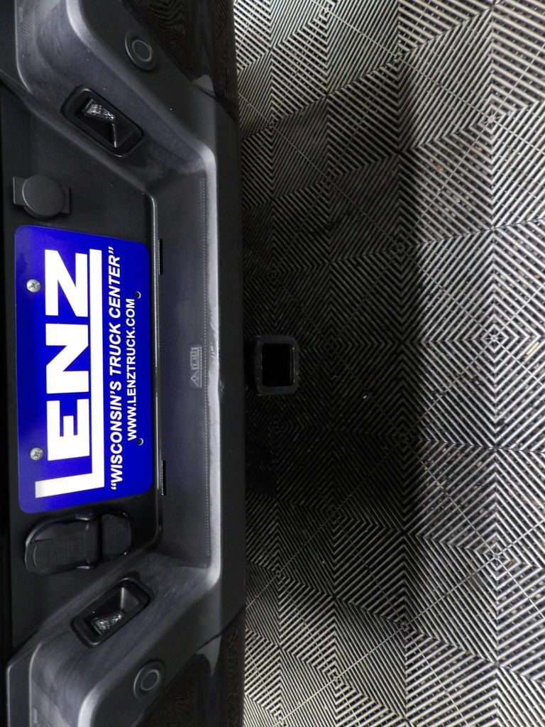 Used 2025 Ford F150 Lariat AWD/4WD image 47