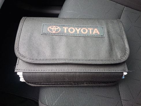 Used 2024 Toyota RAV4 XLE w/ Convenience Package FWD image 27