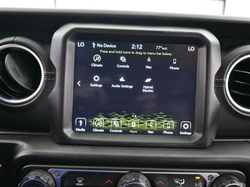 Used 2023 Jeep Wrangler Unlimited Sahara image 21