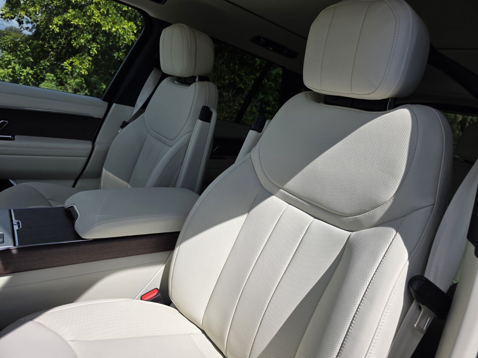 New 2026 Land Rover Range Rover SE AWD/4WD image 11