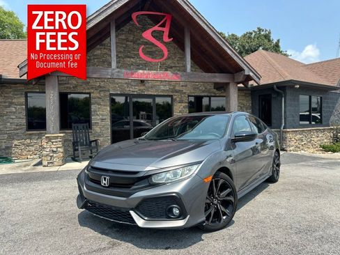 Used 2018 Honda Civic Sport image 1