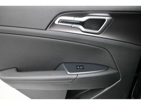 New 2026 Kia Sportage EX w/ EX Panorama Roof Package image 11