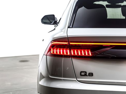 Used 2023 Audi Q8 Premium Plus w/ Premium Plus Package image 16