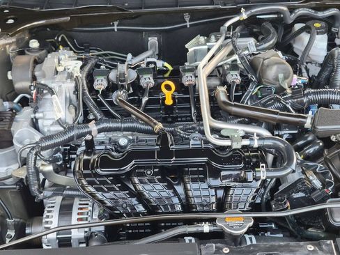 Used 2025 Nissan Altima 2.5 SV FWD image 30