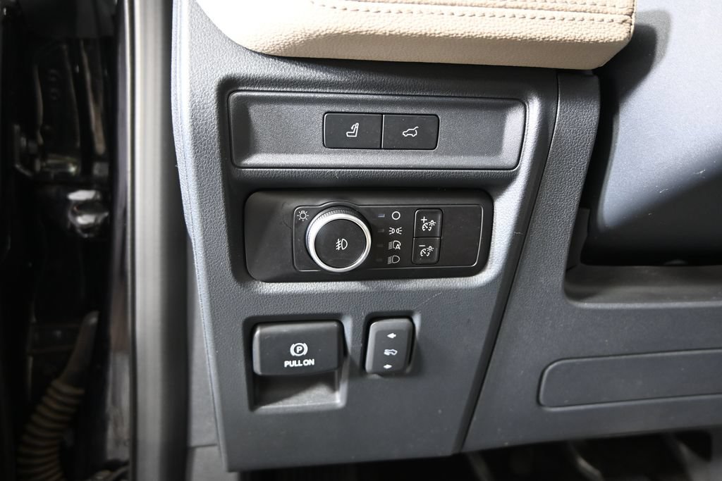 Used 2023 Ford Expedition Max Limited AWD/4WD image 25