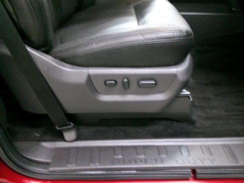Used 2014 Ford F250 Platinum image 29