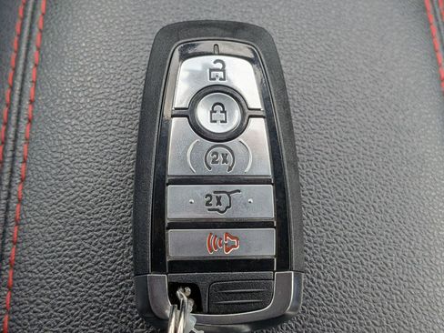 Certified 2023 Ford Escape ST-Line Select w/ Tech Pack #2 image 32