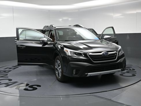 Used 2020 Subaru Outback Touring XT AWD/4WD image 14