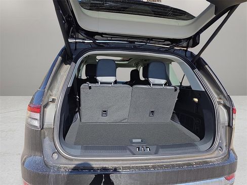 New 2026 Lincoln Aviator 2WD image 8