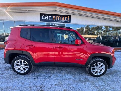 Used 2019 Jeep Renegade Latitude w/ Cold Weather Group image 8