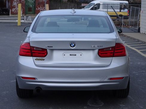 Used 2014 BMW 320i xDrive Sedan image 6