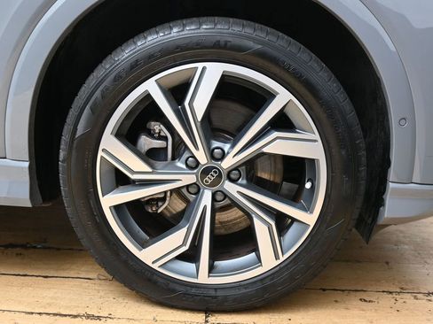 Used 2024 Audi Q4 e-tron Premium Plus w/ Premium Plus AWD/4WD image 15