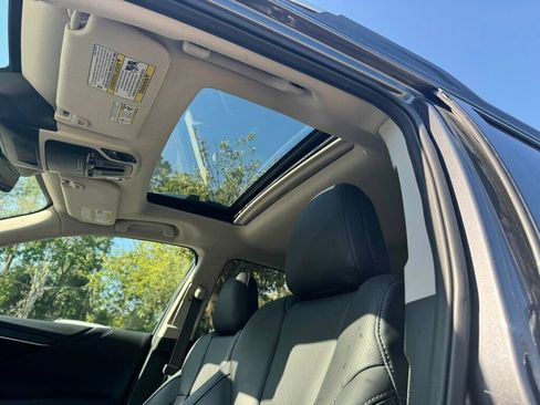 Used 2025 Subaru Outback Touring AWD/4WD image 8