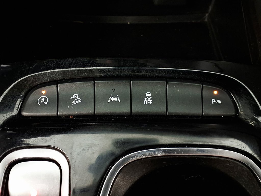 Used 2023 Buick Envision Essence w/ Sport Touring Package AWD/4WD image 23