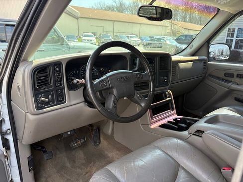 Used 2003 GMC Sierra 1500 SLT w/ SLT Preferred Equipment Group image 15