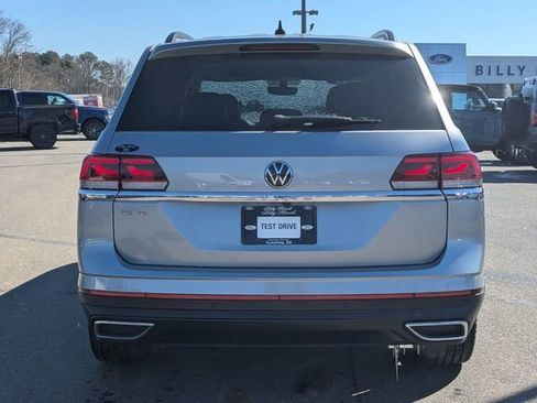 Used 2021 Volkswagen Atlas SE image 4