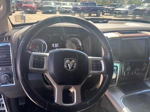 Used 2016 RAM 1500 Laramie AWD/4WD image 26