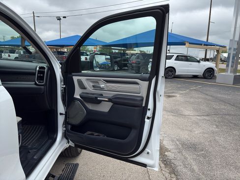 Used 2024 RAM 1500 Limited AWD/4WD image 14