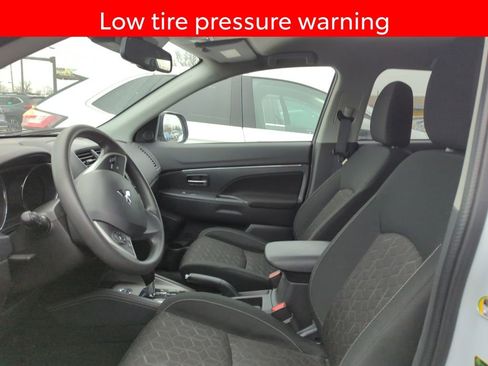 Used 2025 Mitsubishi Outlander Sport LE image 6