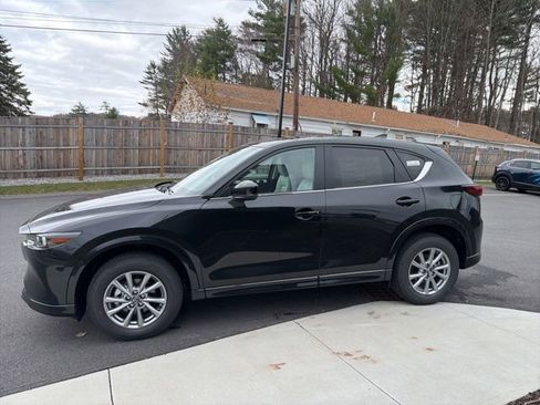New 2025 MAZDA CX-5 AWD 2.5 S w/ Preferred Package image 4