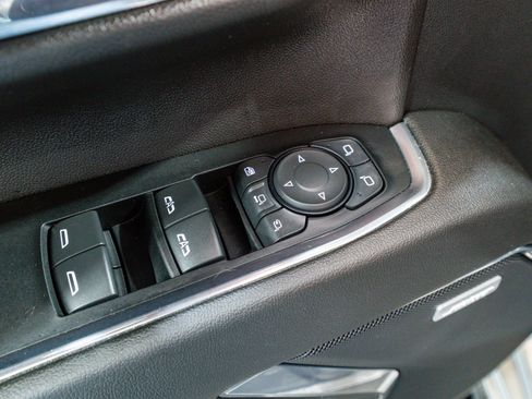 Used 2024 Chevrolet Silverado 2500 LTZ w/ LTZ Premium Package image 18