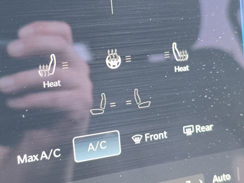 Used 2025 RAM 1500 Big Horn AWD/4WD image 11