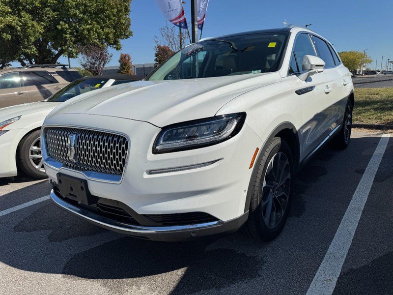 Used 2021 Lincoln Nautilus Reserve w/ Equipment Group 201A FWD image 3