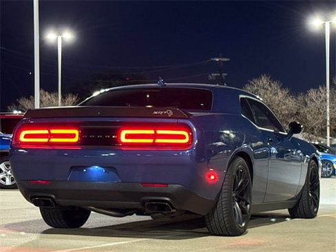 Used 2023 Dodge Challenger SRT Hellcat w/ Driver Convenience Group image 8