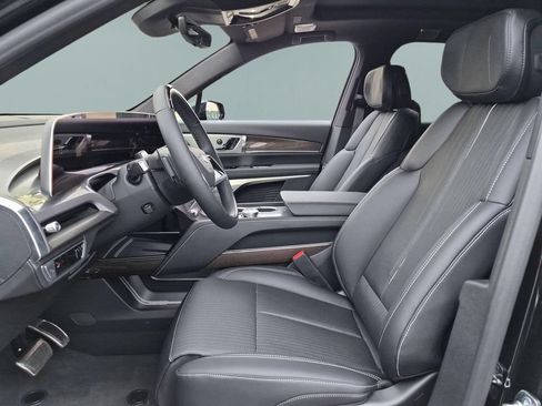 New 2027 Cadillac Vistiq Sport AWD/4WD image 18
