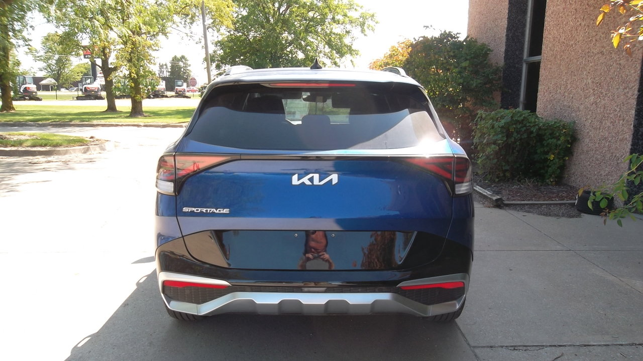Used 2024 Kia Sportage SX FWD image 5