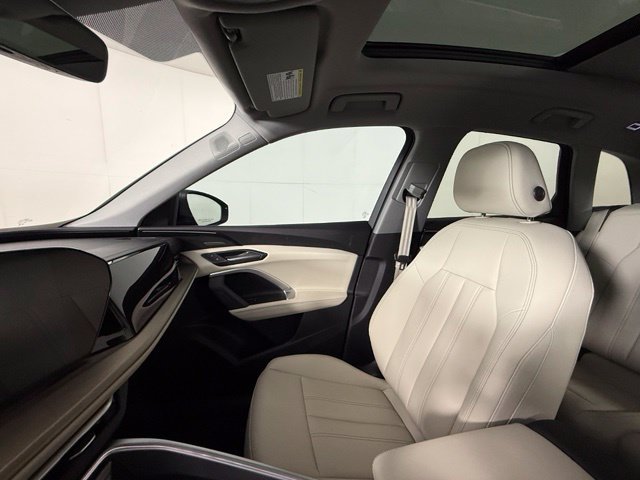 Used 2025 Audi Q5 Premium Plus w/ Premium Plus AWD/4WD image 18