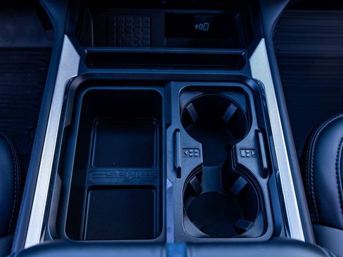 Used 2026 Ford F450 Platinum w/ FX4 Off-Road Package image 29