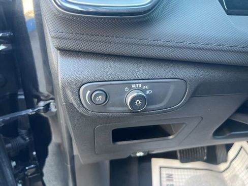 Used 2025 Chevrolet TrailBlazer LT image 15