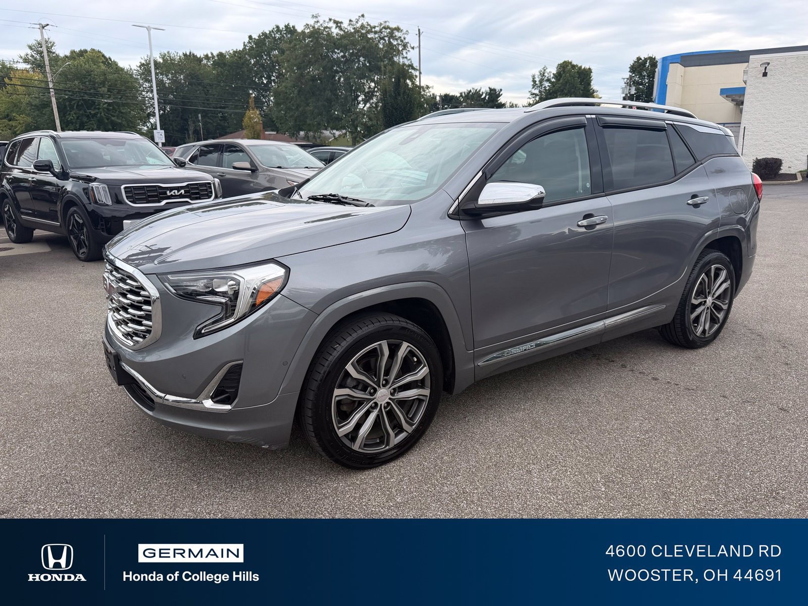 Used 2019 GMC Terrain Denali w/ Advanced Safety Package AWD/4WD image 1