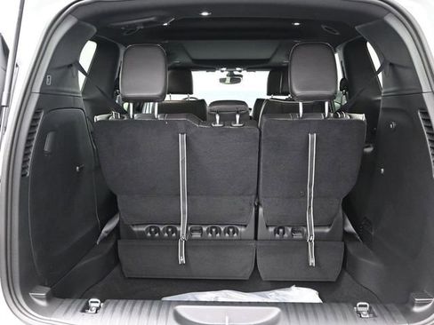 New 2026 Chrysler Pacifica Limited FWD image 18