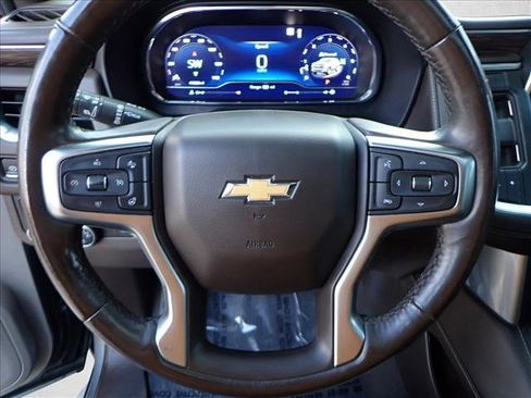 Used 2022 Chevrolet Tahoe LT w/ LT Signature Package image 16