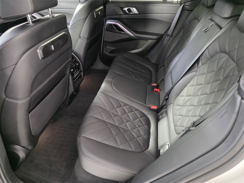Used 2024 BMW X6 M60i w/ Climate Comfort Package image 14