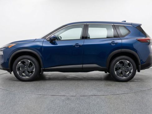 Used 2025 Nissan Rogue SV image 5