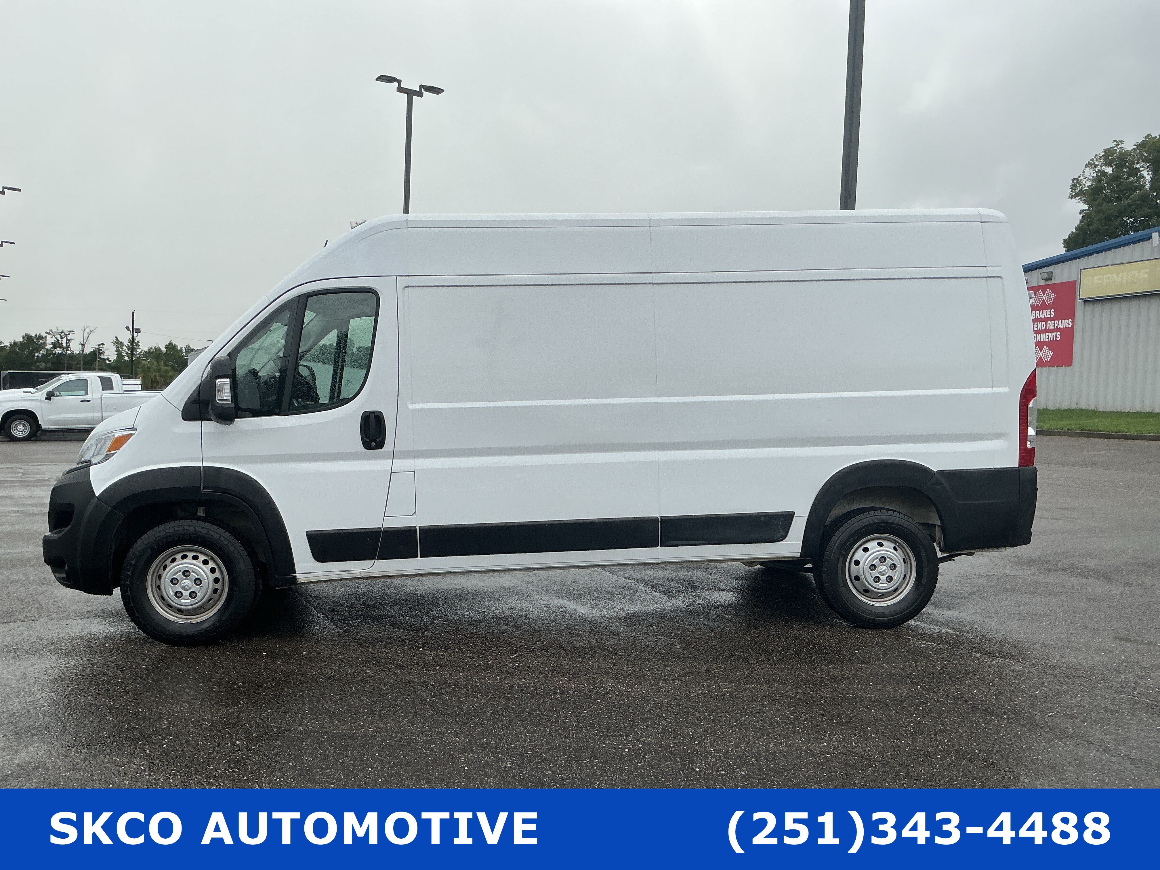 Used 2023 RAM ProMaster 2500 FWD image 2