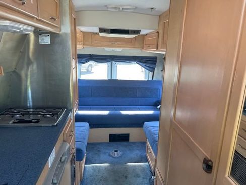 Used 2003 Ford E-350 and Econoline 350 Super Duty RWD image 34
