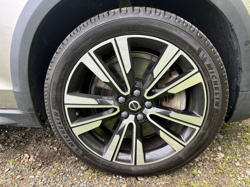 Used 2020 Volvo V60 T5 Cross Country AWD/4WD image 30