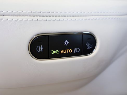 New 2025 Bentley Bentayga image 20