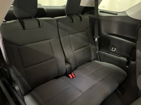 Used 2026 Ford Explorer Active AWD/4WD image 18