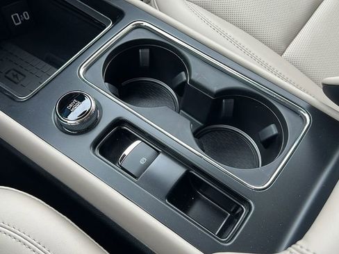 New 2025 Lincoln Corsair FWD w/ Equipment Group 101A image 14