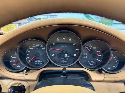 Used 2006 Porsche 911 Cabriolet image 14